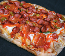 Чоризо с копчёными колбасками