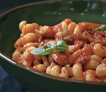 Копчёные колбаски с панчеттой и халапеньо