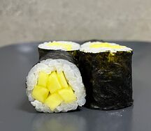 Хосомаки с манго