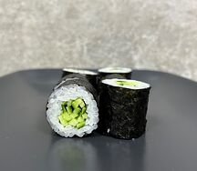 Хосомаки с огурцом