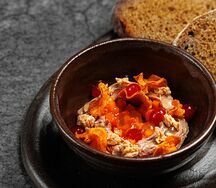 Паштет из куриной печени с восстановленной морковью