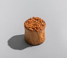 Слойка с яблоком и медовой гранолой из пекарни Футура