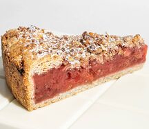 Пирог ревень-клубника из кондитерской Flan