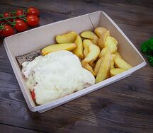 Мясо по-французски с картофельными дольками