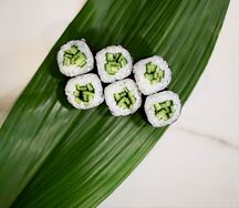 Ролл с огурцом