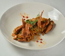 Паста с курицей в соусе терияки