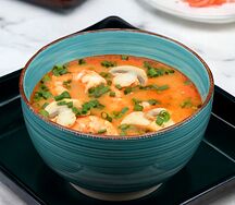 Том ям с креветками