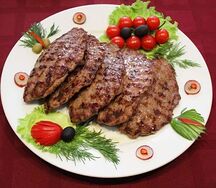 Плескавица фаршированная