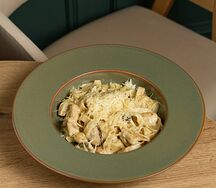 Тальятелле Альфредо с курицей и шампиньонами