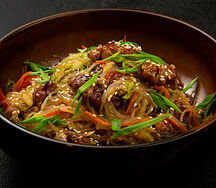 Вок с фунчозой и свининой