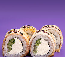 Половинка ролла Филадельфия с угрем