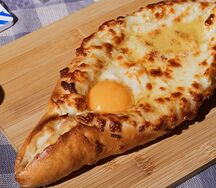 Хачапури по-аджарски