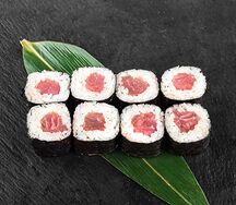 Маки с тунцом