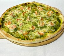 Пицца с песто и креветками