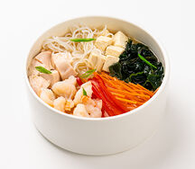 Суп большой с креветками и курицей