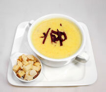 Сырный суп с копчёностями