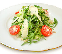 Салат Руккола с сыром