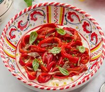 Перчики Рамиро со страчателлой и анчоусами
