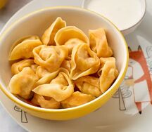 Куриные пельмешки со сметаной 