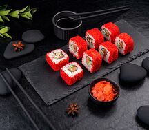 Ролл Калифорния Инари с лососем