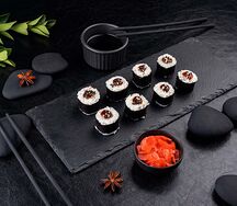 Ролл с угрём