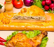 Кулебяка с курой и грибами