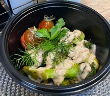 Брокколи с ореховым соусом