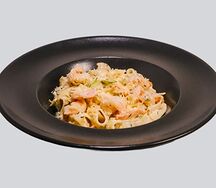 Паста с креветками и цукини