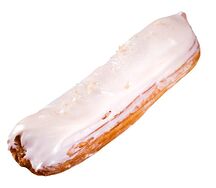 Эклер со сгущенкой