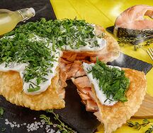 Пирог с красной рыбой