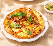 Хачапури с грушей и горгонзолой