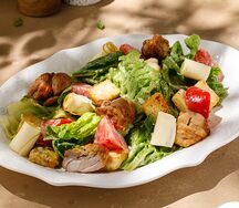 Теплый салат с курицей 