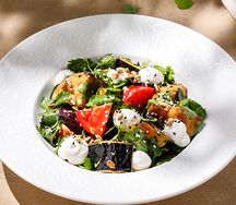 Салат с хрустящими баклажанами 