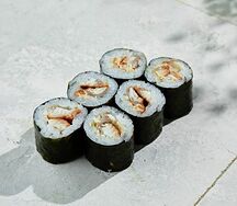 Ролл с угрем