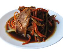 Салат Язык в чесночно-соевом соусе 