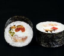 Ролл Бута-Маки