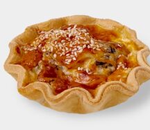Киш с форелью и шампиньонами