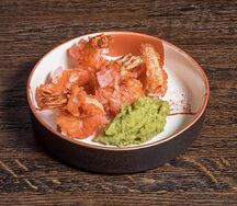 Креветки фри в панировке с гуакамоле