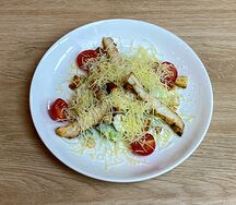 Цезарь с курицей