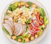 Салат Цезарь с курицей домашнего копчения