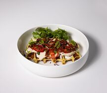 Вафля картофельная с цыпленком су-вид и греческим йогуртом