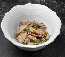 Грузди с ялтинским луком, домашним маслом