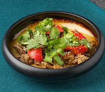 Баклажаны фри с томатами и кинзой