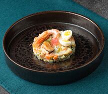 Оливье с форелью слабой соли и печёным картофелем