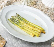 Спаржа гриль с пармезаном