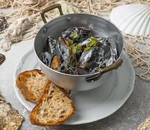 Мидии в сливочно-сырном соусе