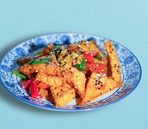 Тофу жареный с овощами