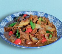 Говядина в перечном соусе с рисом