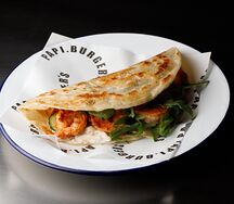 Лепешка роти с креветками