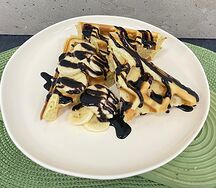Вафля Венская с бананом и шоколадом
